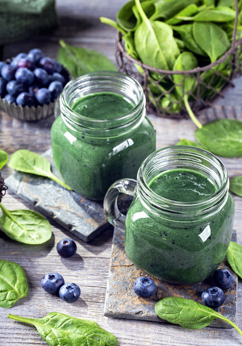 Green Smoohie mit Spirulina und Spinat